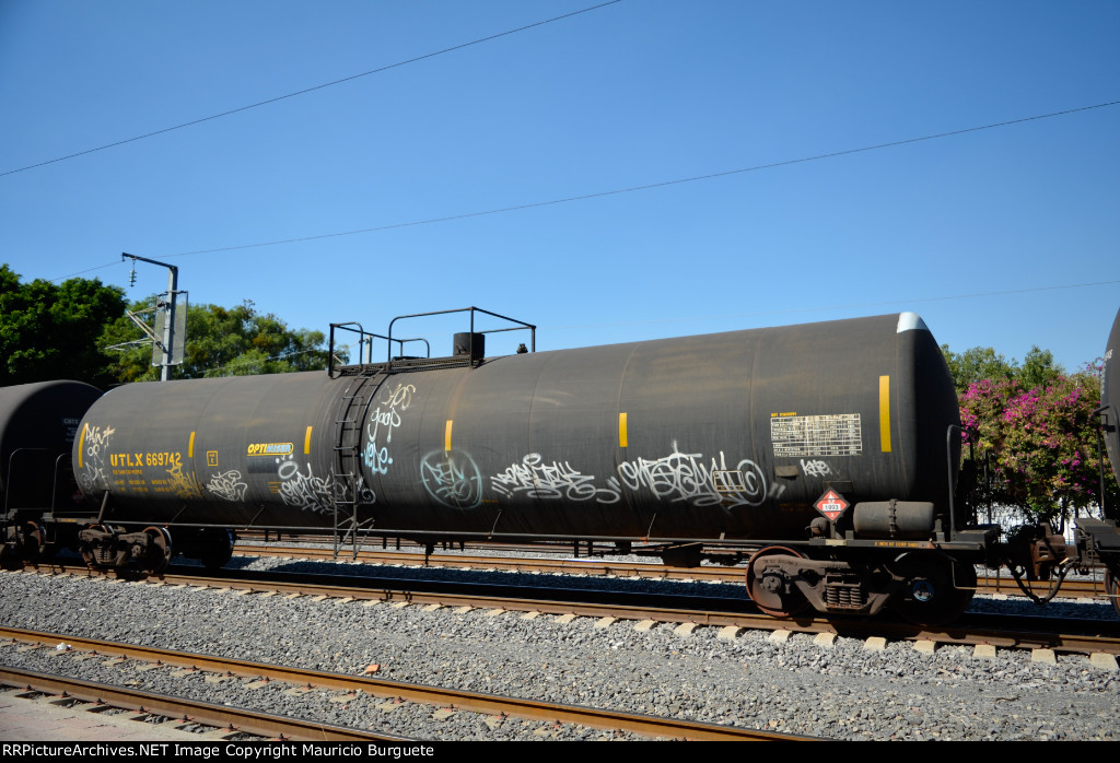 UTLX Tank Car